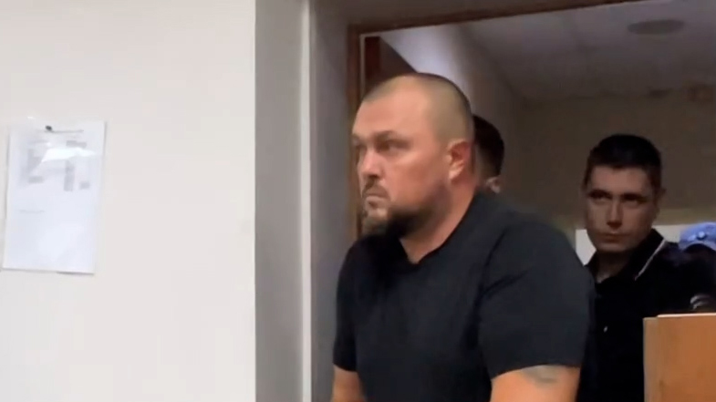 Подозреваемого в убийстве судьи Ветлугина доставили в суд под усиленным конвоем