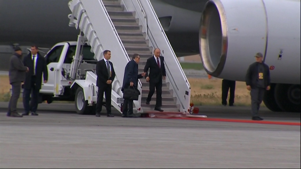 На Украине возмущены торжественным приемом Путина командой Трампа