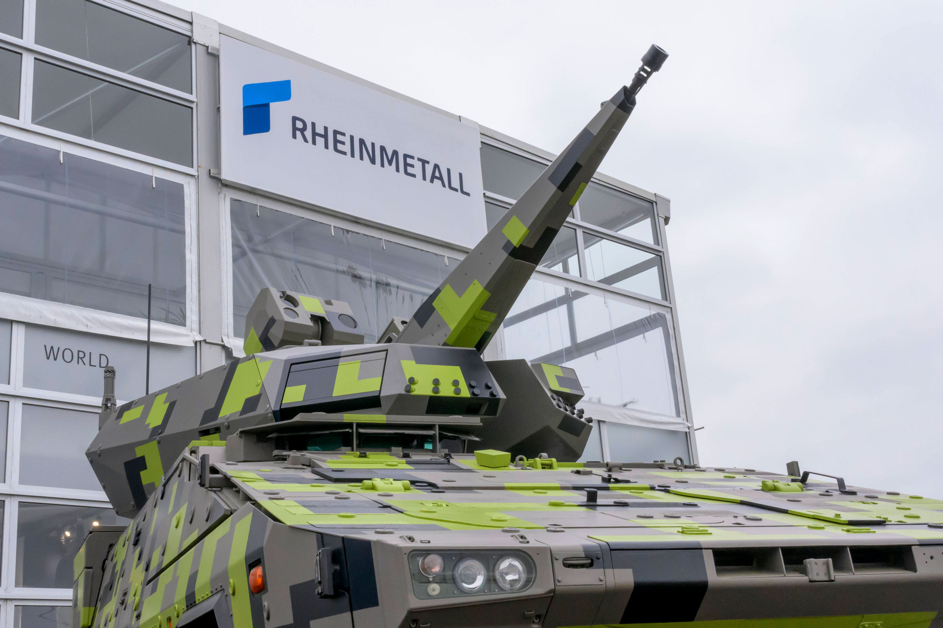 Эксперт Кнутов: недостаток комплекса Skyranger в высокой стоимости боеприпасов