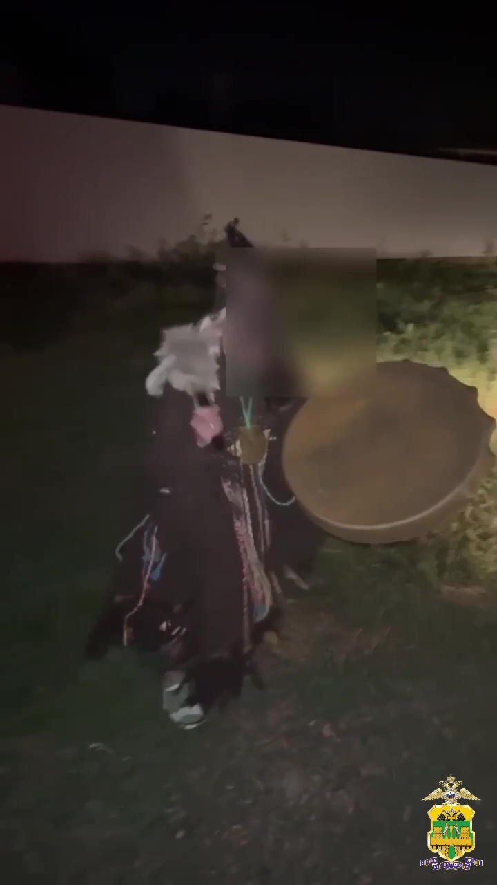 На Кубани поймали "шаманку" из Красноярска, застрявшую в канаве после "обряда"