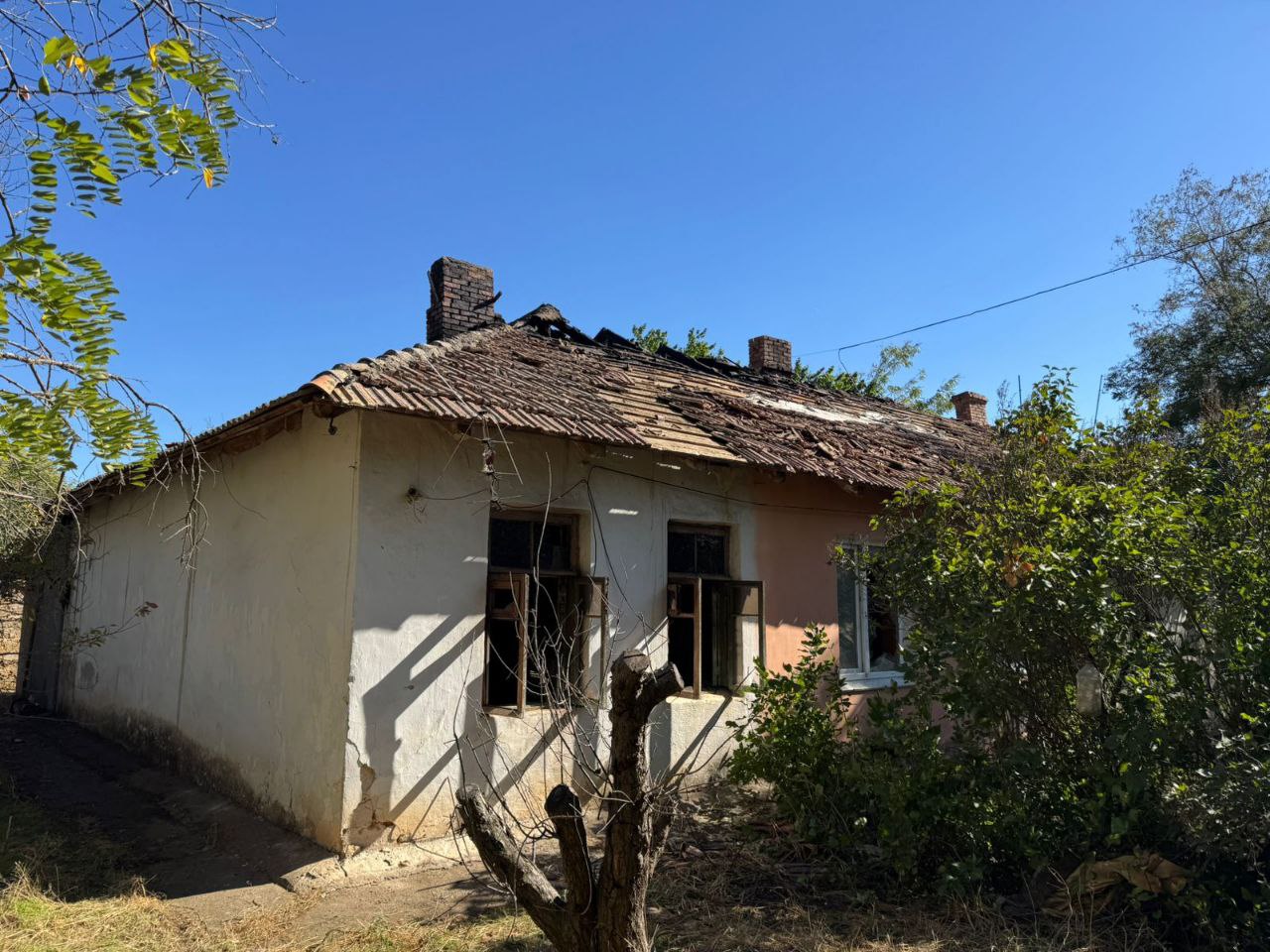 В Крыму две женщины погибли в загоревшемся частном доме