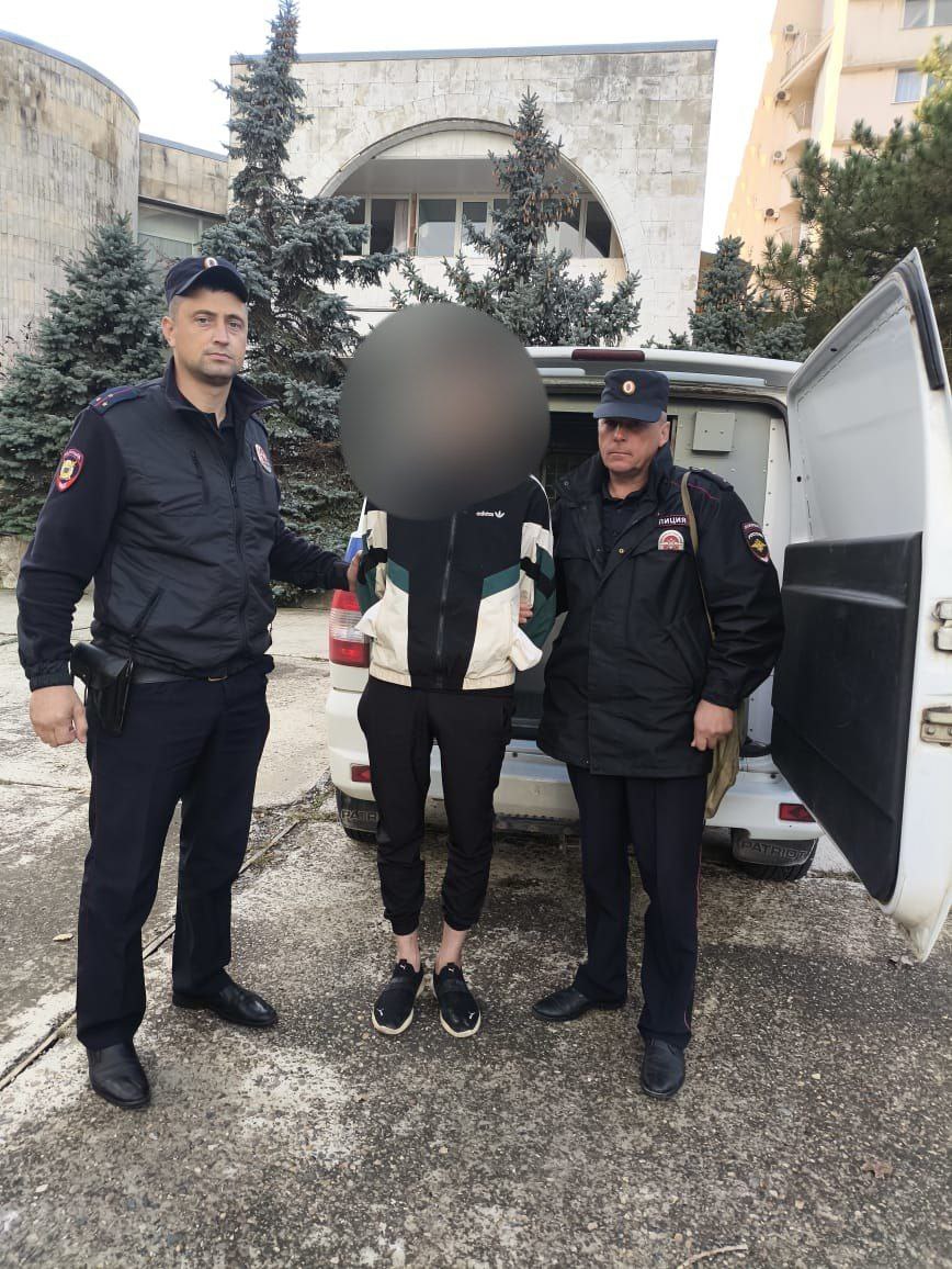 Полицейские задержали подозреваемого в смертельном ДТП в Анапе