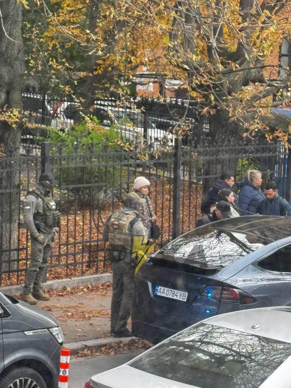 К офису генпрокурора Украины в Киеве стянули спецназ для задержания преступника