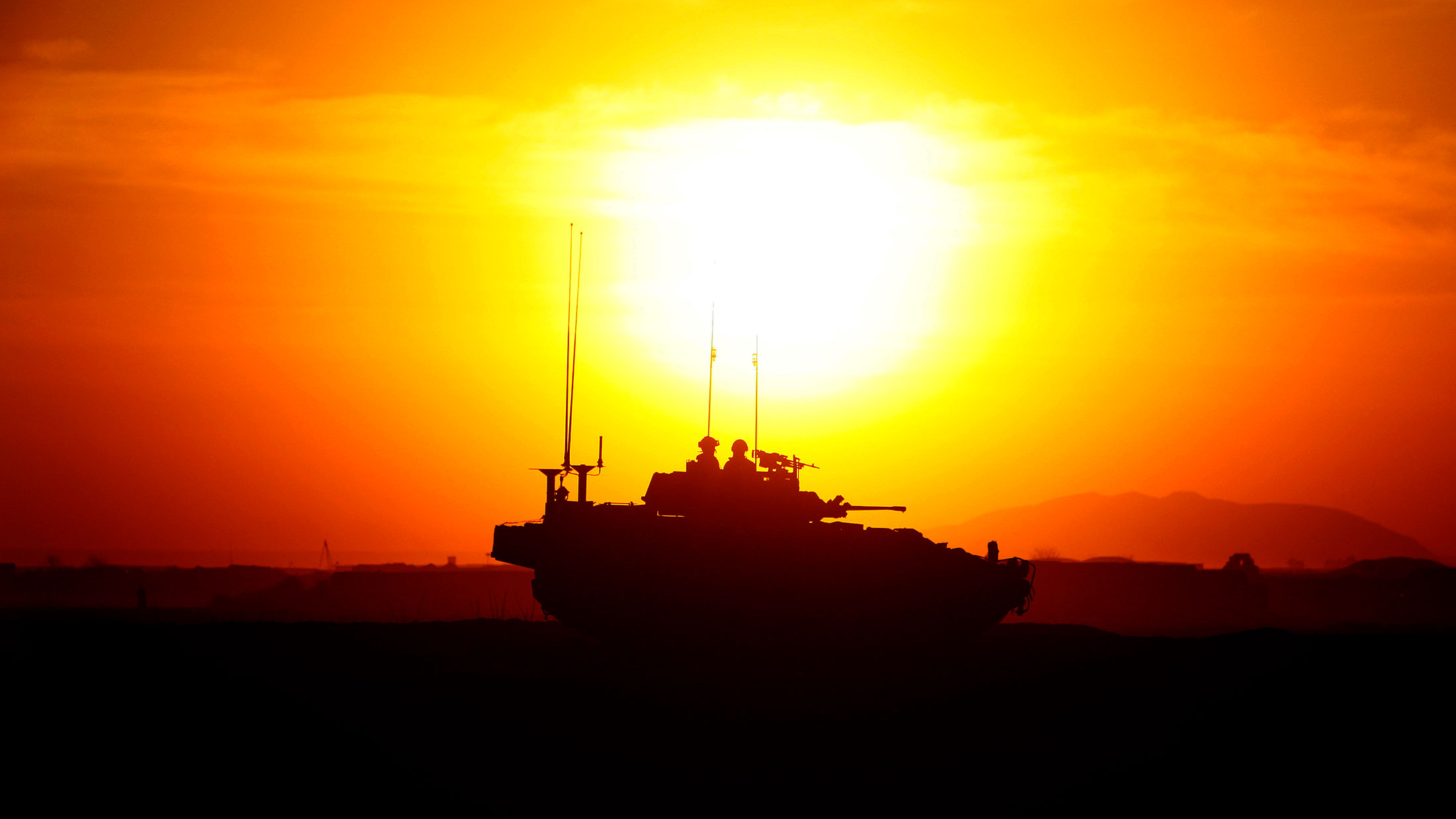 Канада отменила контракт на поставку Украине 25 бронемашин LAV