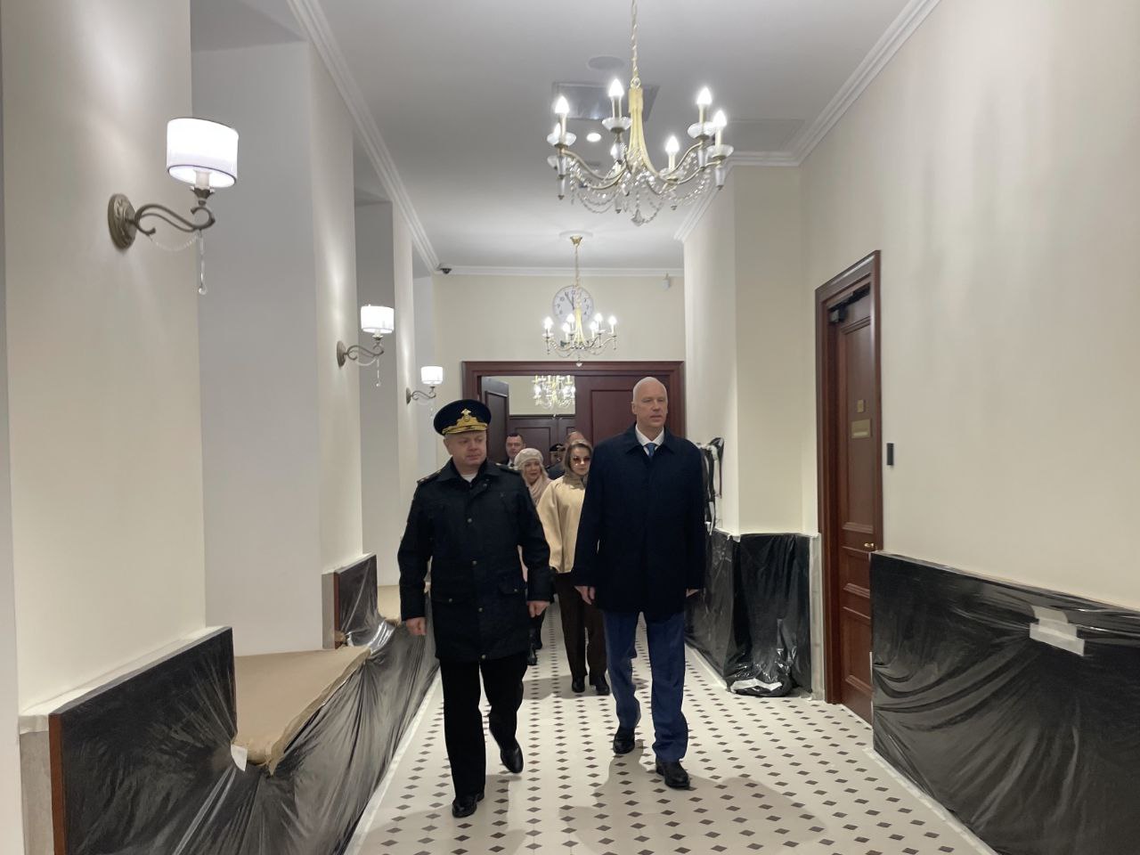 Бастрыкин оценил ход строительства кадетского корпуса в Петергофе