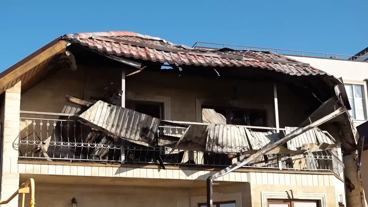Мэр Новороссийска продемонстрировал видео с последствиями атаки ВСУ на город