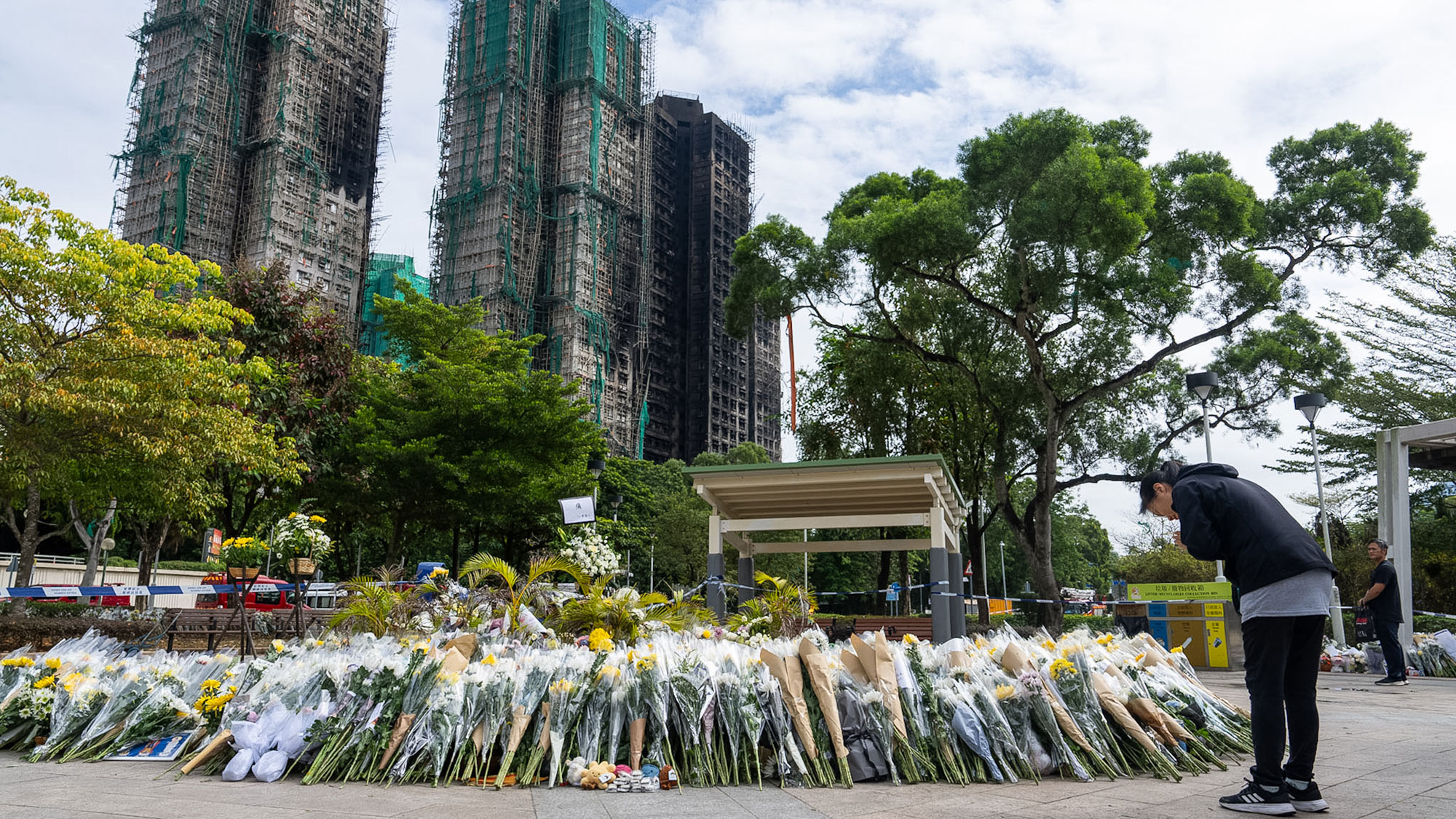 SCMP: более 2 тыс. человек лишились жилья из-за пожара в Гонконге