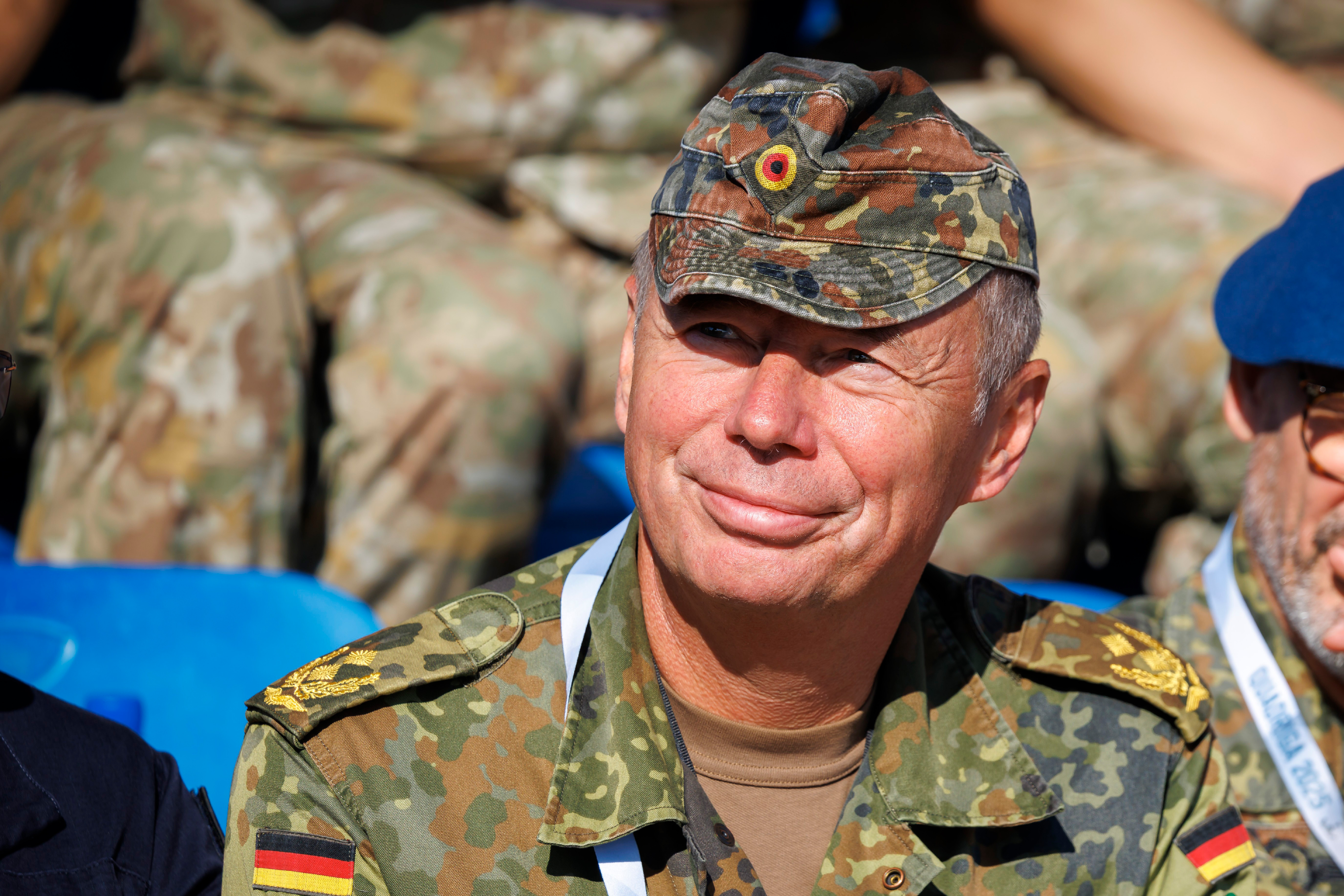 Глава ВКС ФРГ: видим в РФ основного возможного противника в космосе