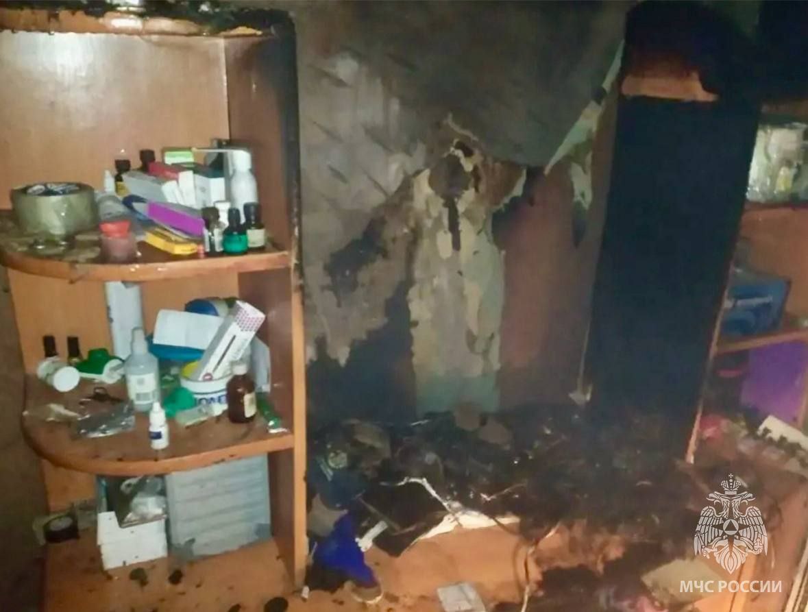В Глазове фейерверк на 100 залпов в гостиной стал причиной пожара в квартире