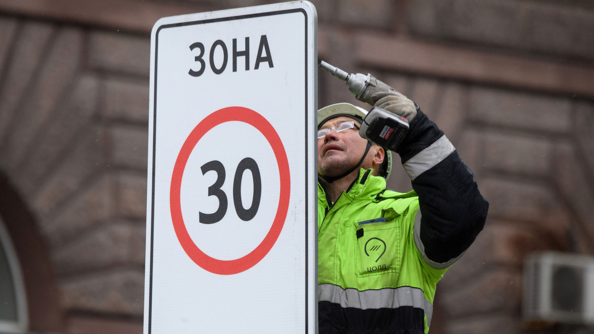 Минтранс не видит оснований для повышения лимита скорости на платных дорогах