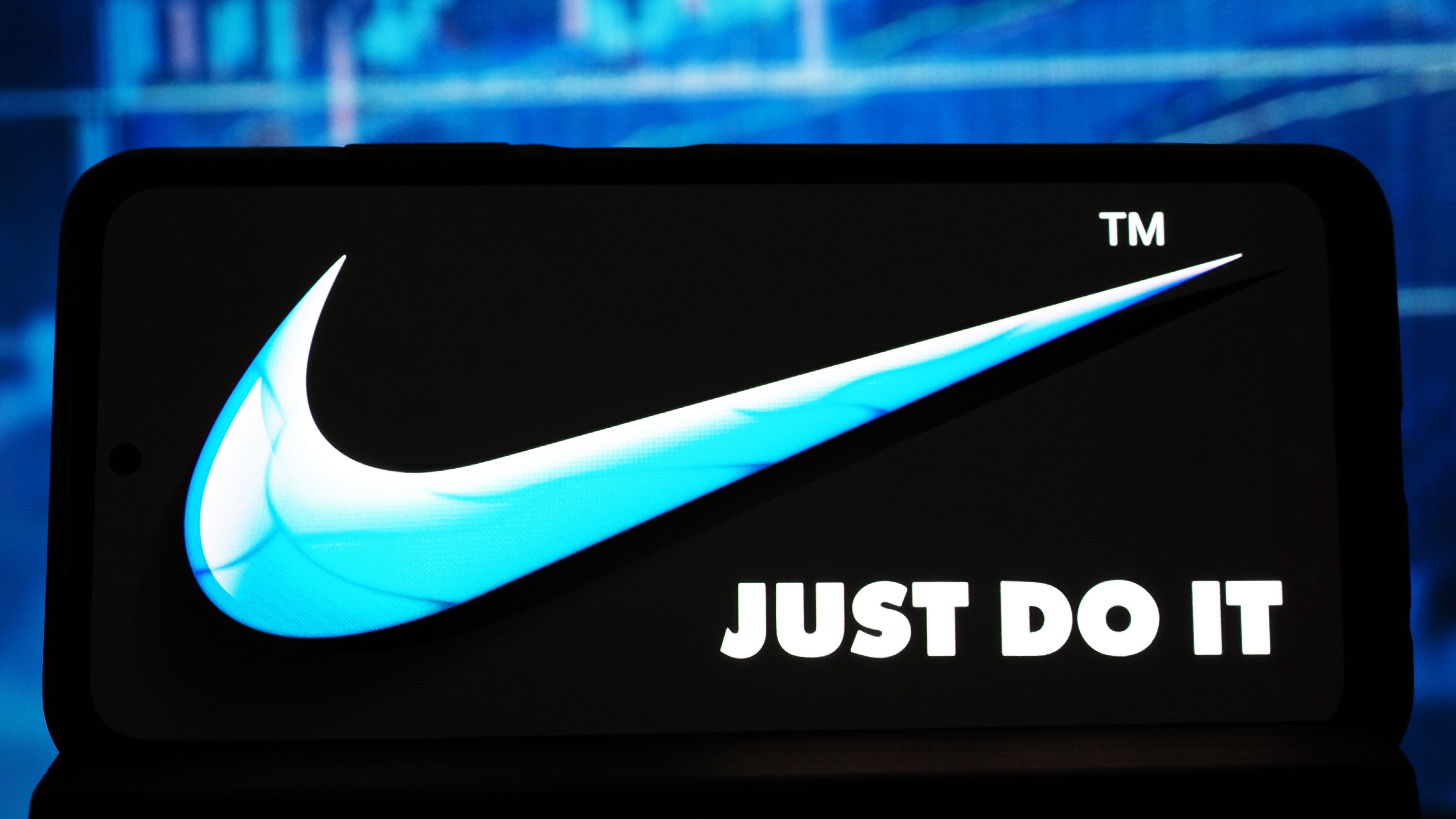 Власти США начали проверку Nike из-за жалоб на дискриминацию белых сотрудников