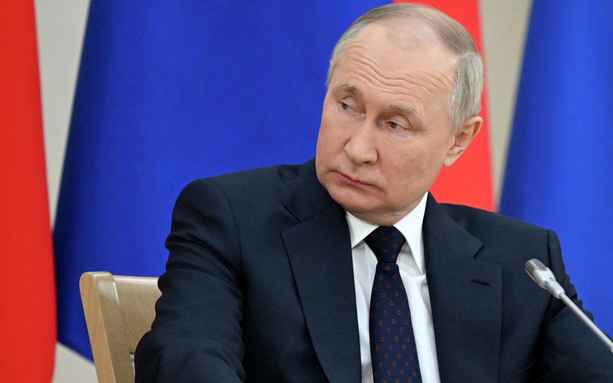 Путин: кампания в Госдуму должна проходить строго по закону