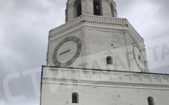Спасская башня в Казанском Кремле лишилась стрелки на часах из-за ветра