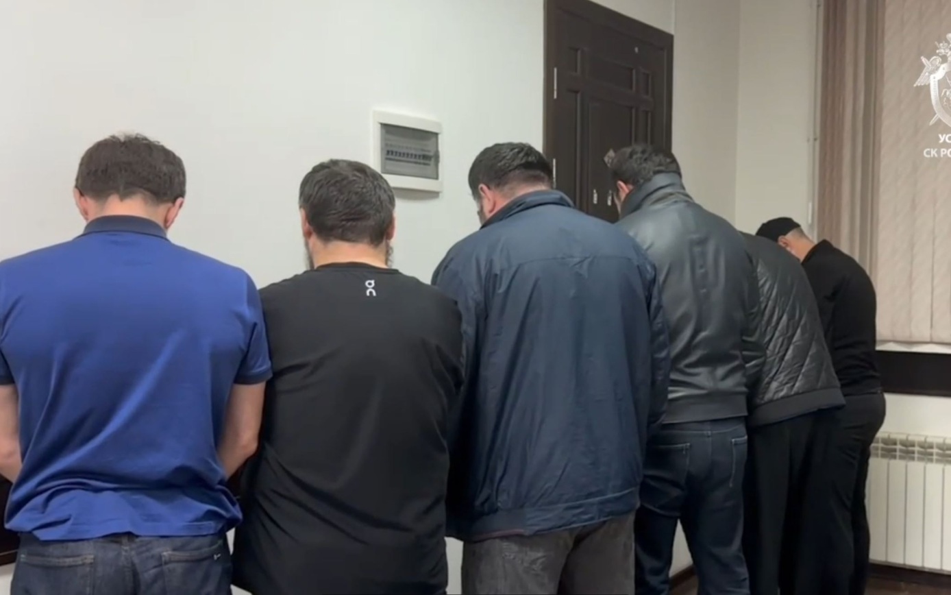 В Дагестане завели дело на мужчин, установивших незаконный контроль над селом