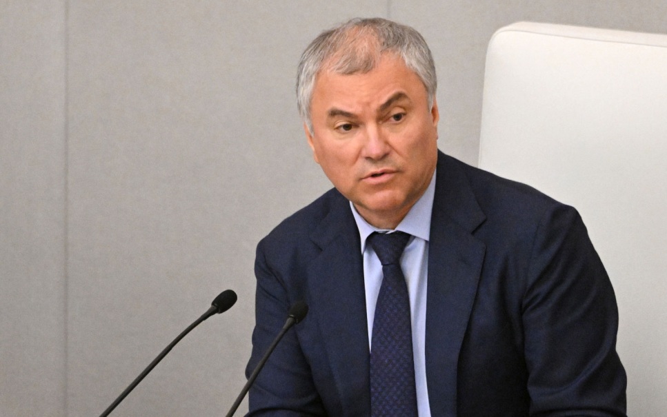 Володин: европейские лидеры вынуждают своих граждан уезжать