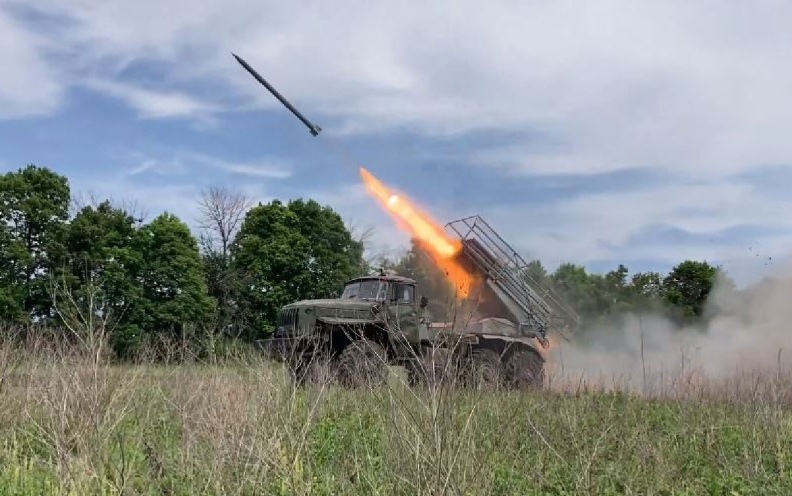 Боец "Востока": осколочно-фугасные снаряды не оставляют ВСУ шансов