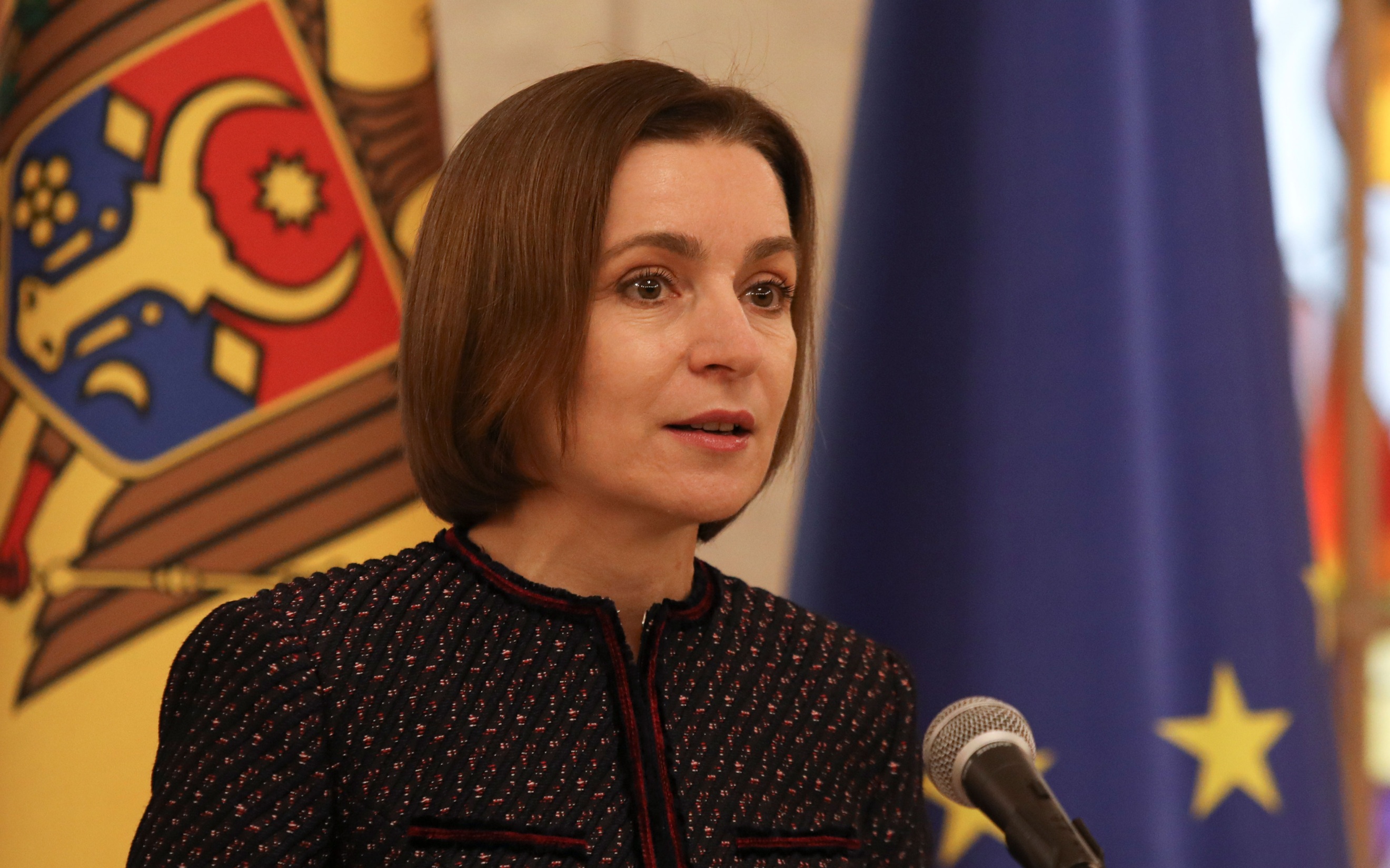 Президент Молдавии Санду возложила цветы к могилам советских солдат