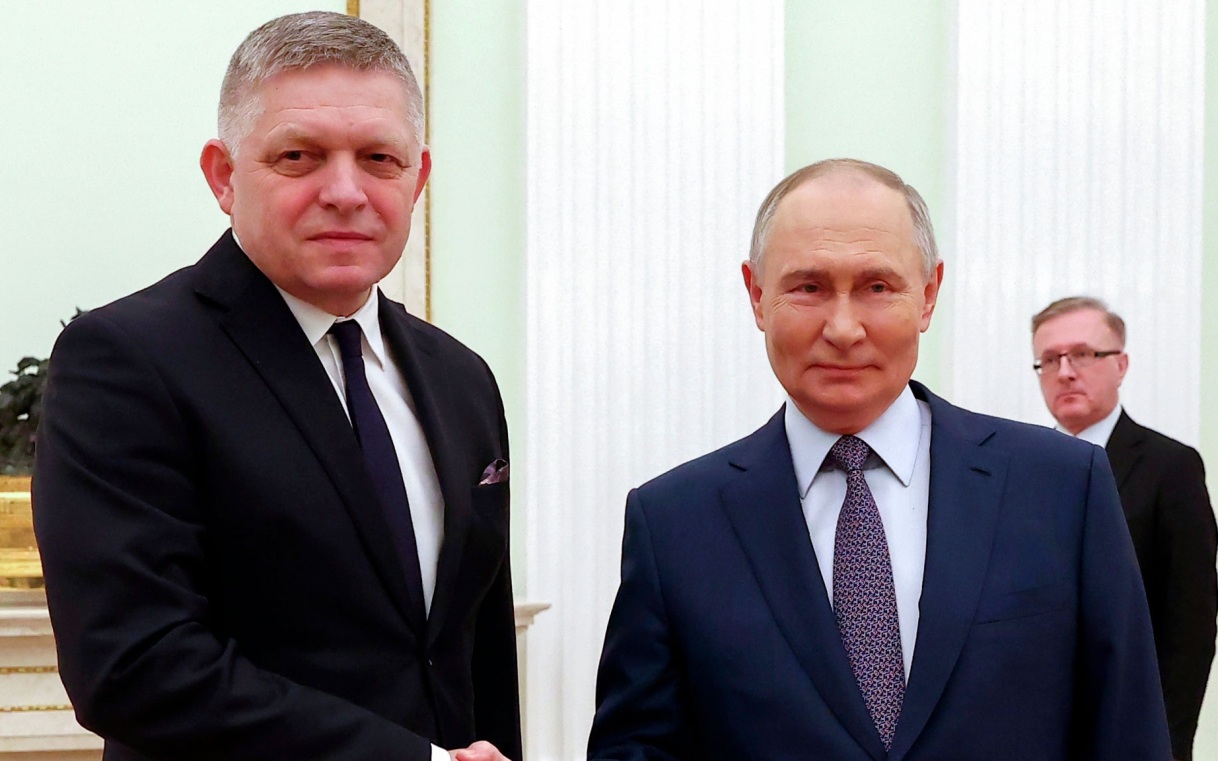 Путин в ходе переговоров обсудил с Фицо урегулирование украинского конфликта