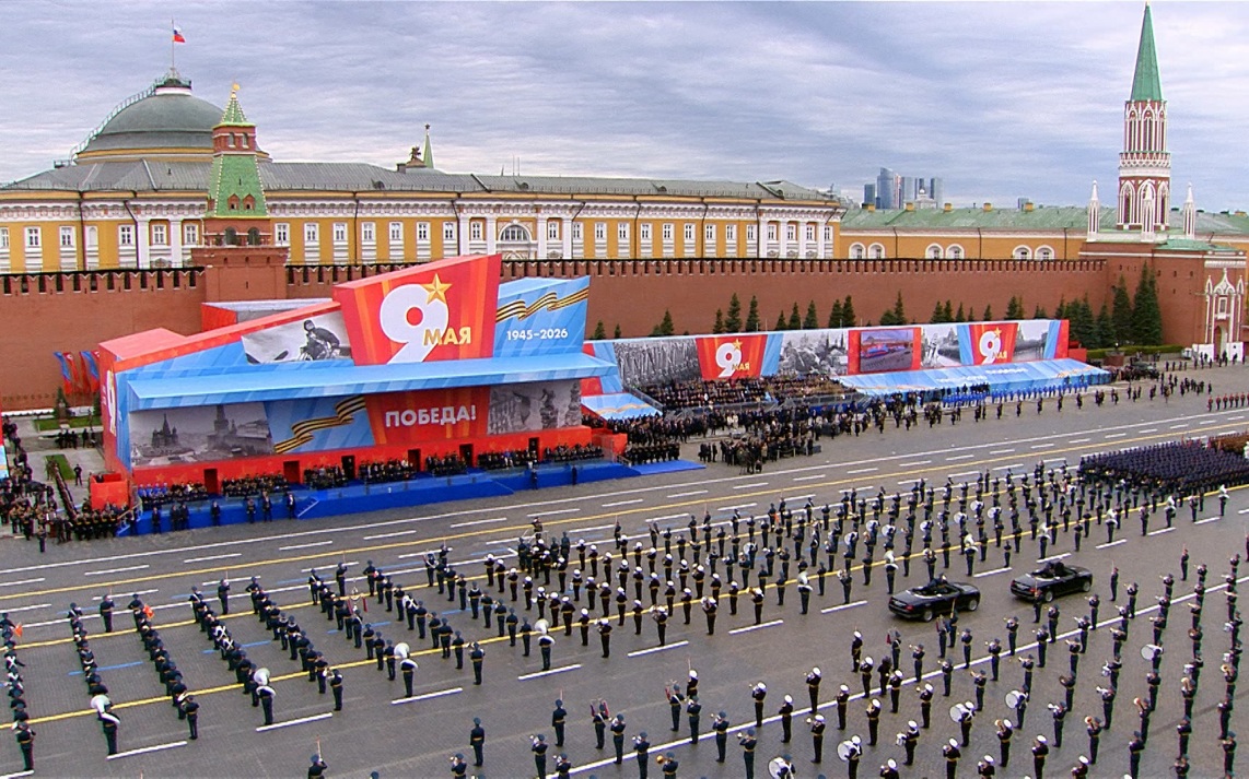 Путин объяснил, почему на параде в Москве не было военной техники