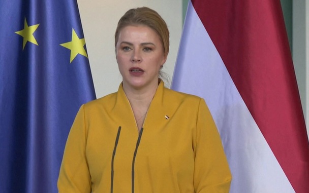 Латвийский премьер Силиня подала в отставку