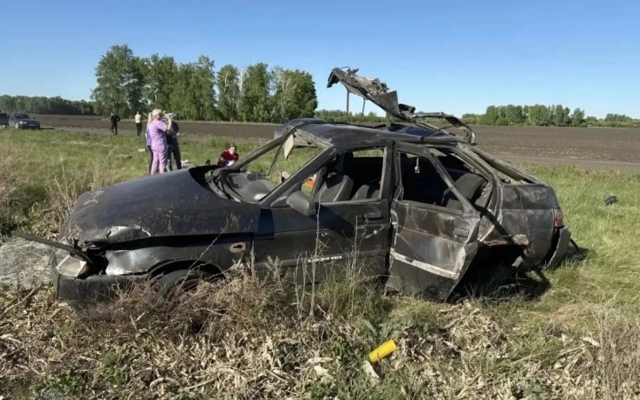 Трое подростков и 18-летний юноша пострадали в ДТП в Омской области