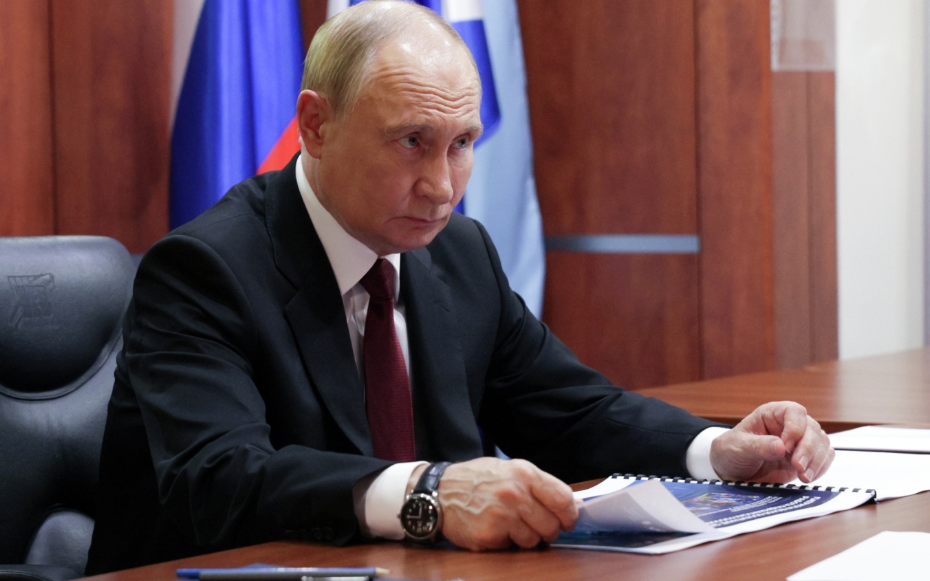 Путин провел совещание с Совбезом РФ