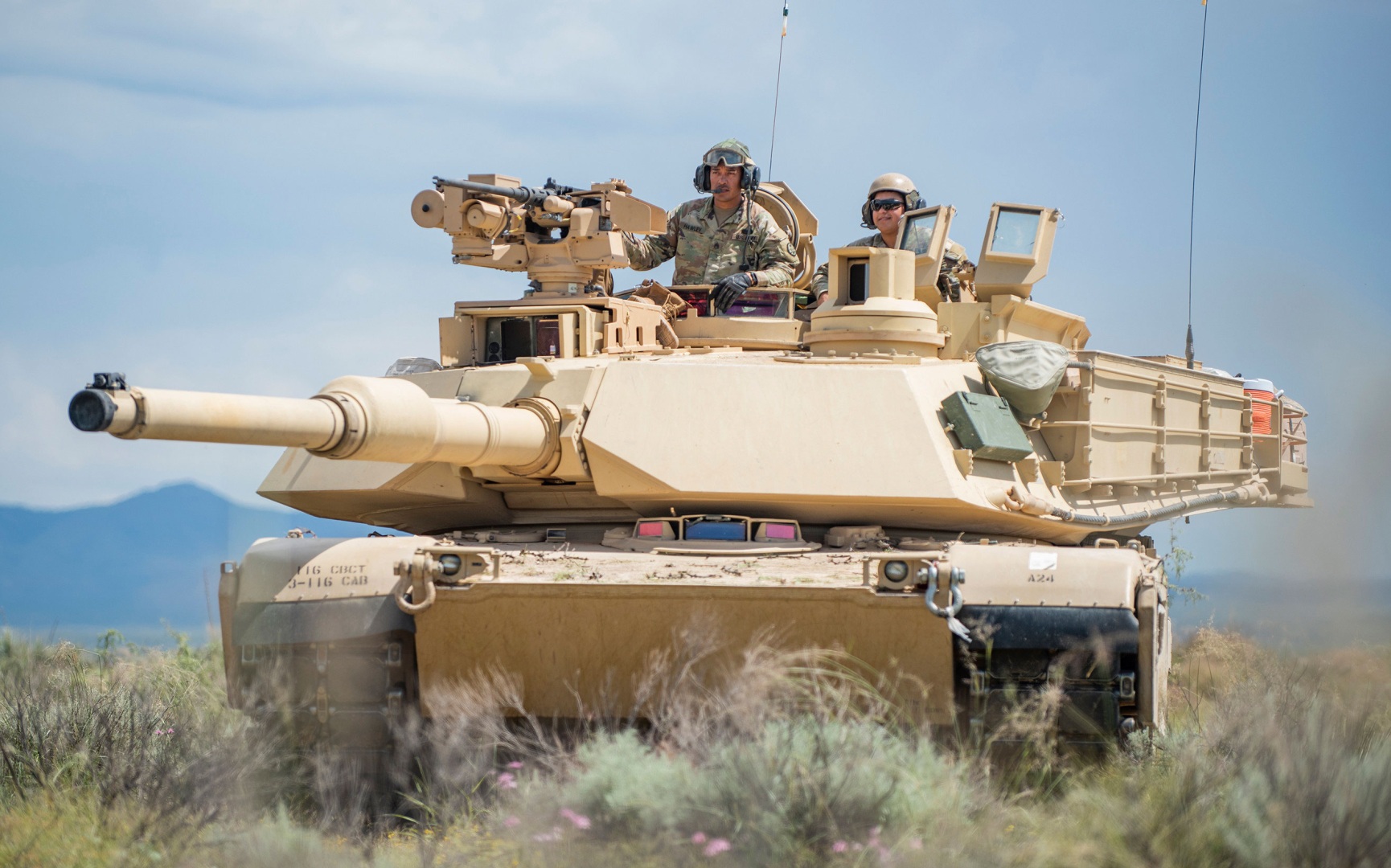 В Польше будут обслуживать двигатели танков Abrams