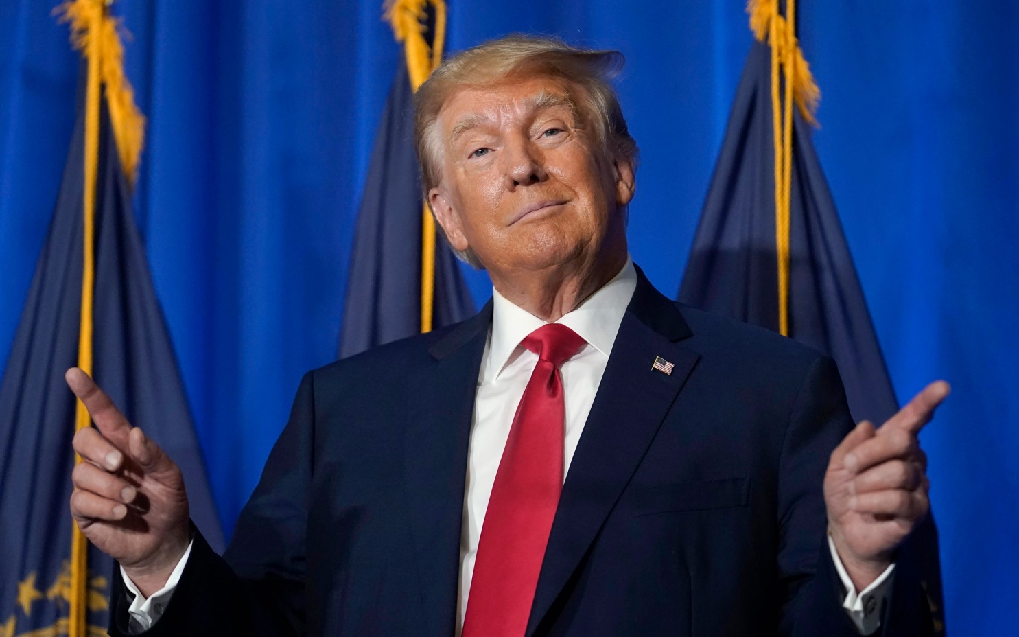 Трамп утверждает, то Си Цзиньпина впечатлила американская армия