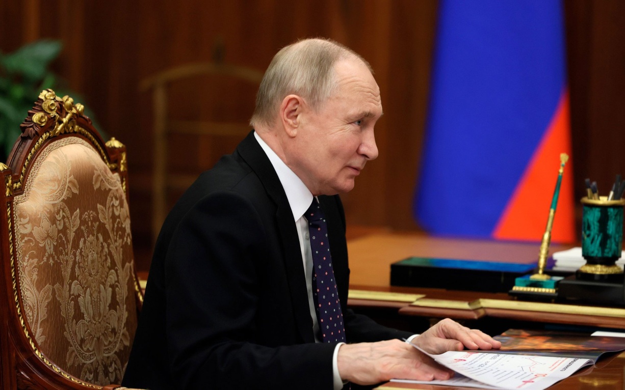 Путин заявил, что рад посетить Пекин по приглашению Си