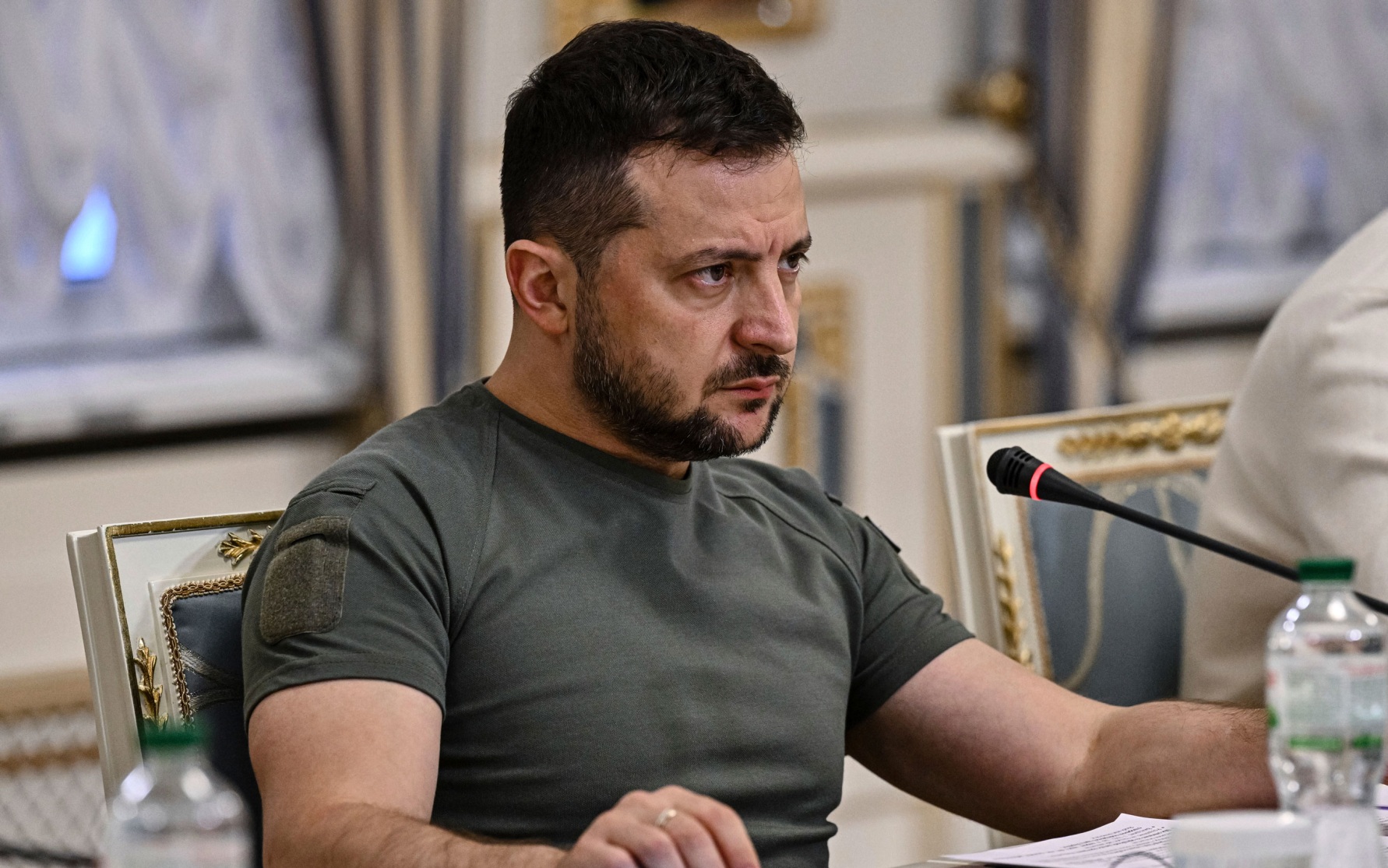 Зеленский заявил, что утвердил планы ударов по России на июнь