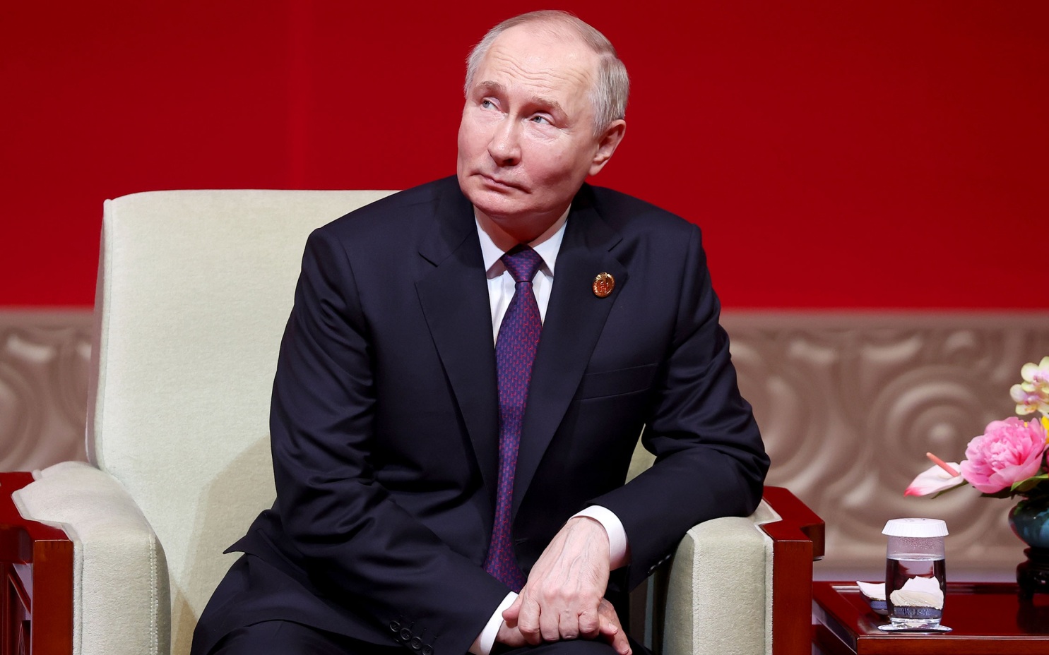 Путин заявил о продолжении безвизового режима между РФ и Китаем