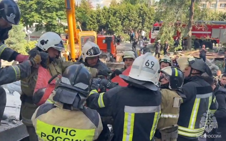Тело погибшего извлечено из-под завалов общежития колледжа в ЛНР