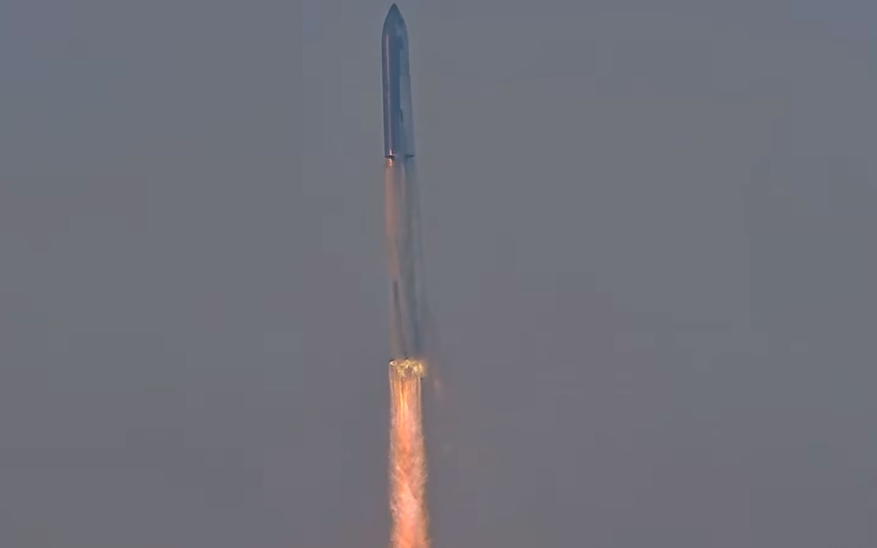 В FAA заявили об "аномальной активности" во время испытательного полета Starship