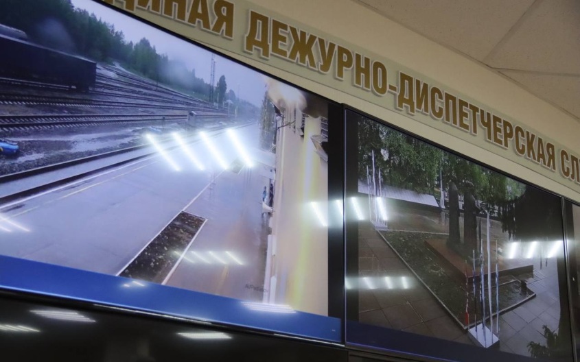 Из-за шквалистого ветра в Сыктывкаре нарушено электроснабжение