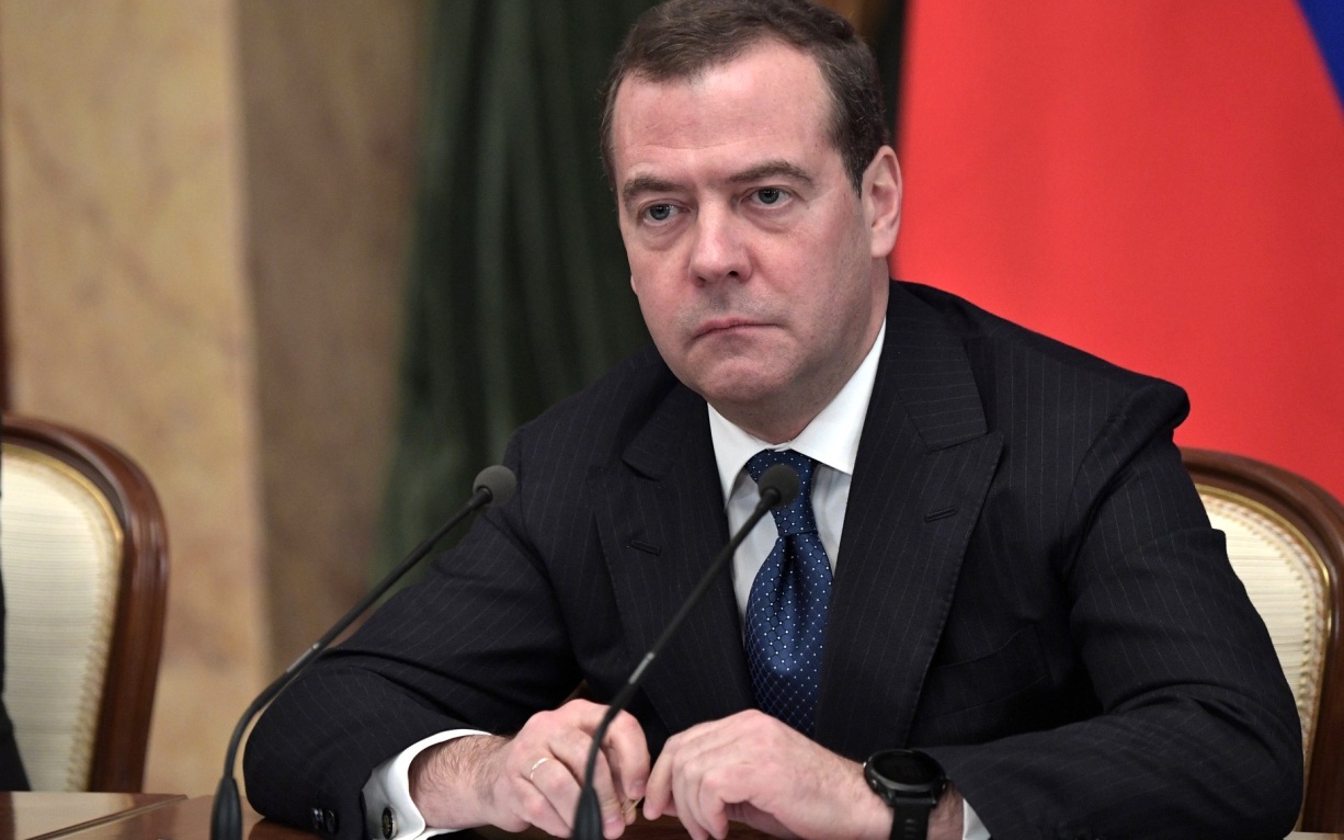 Медведев: курс Пашиняна лишит народ Армении рынка РФ и всего ЕАЭС
