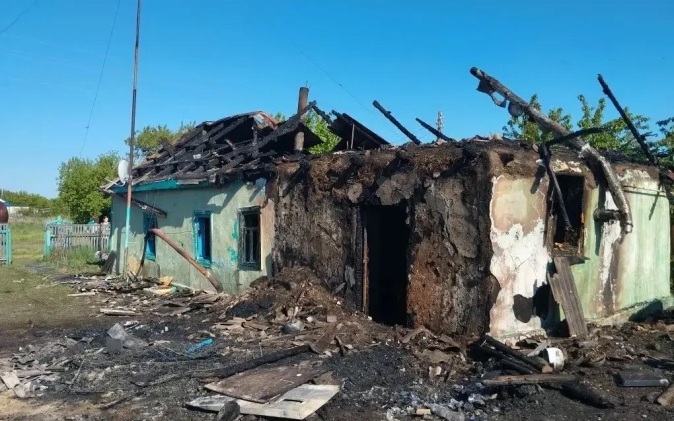 В прокуратуре назвали возможную причину гибели 6 человек в омском селе
