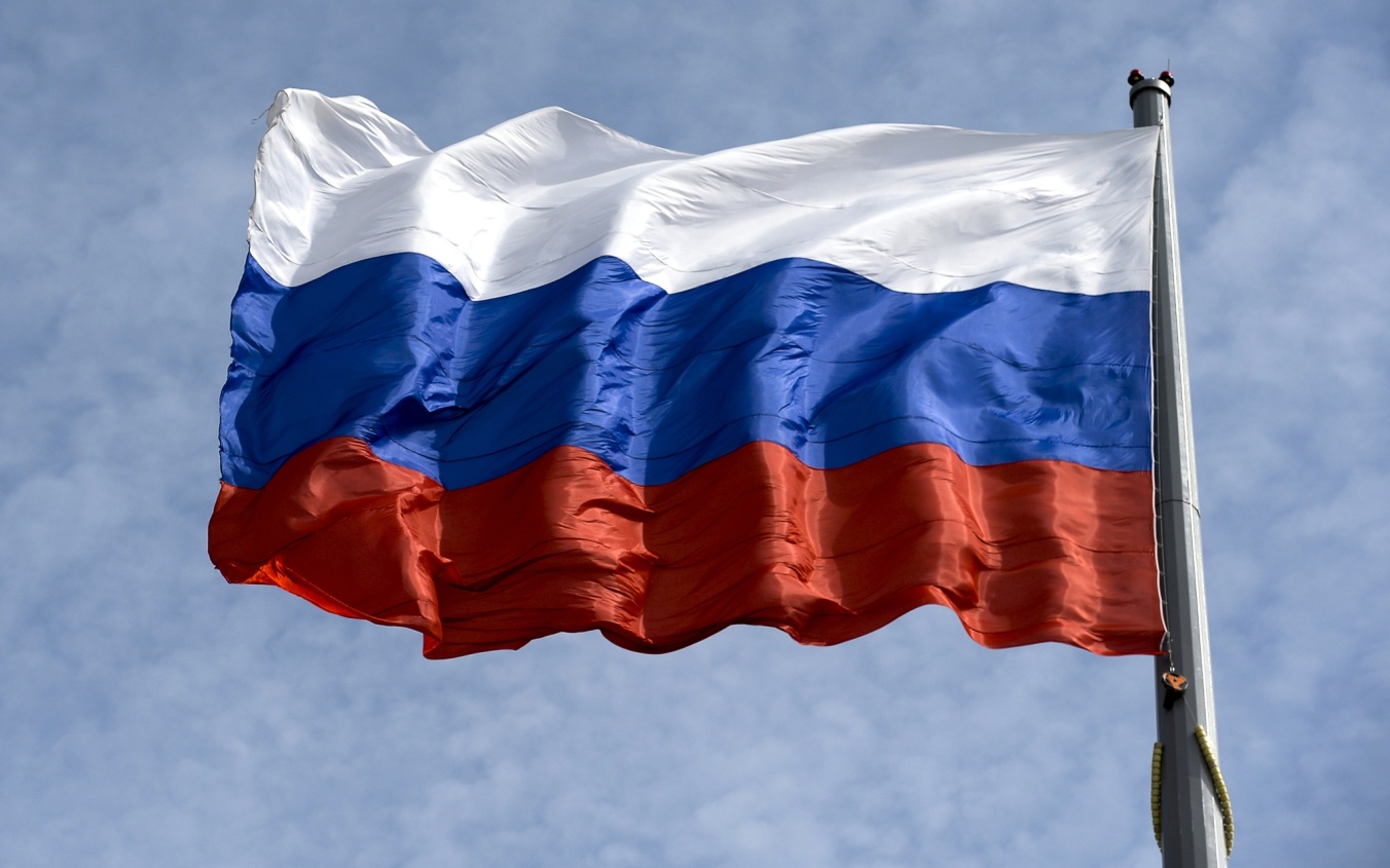 Жена Сафонова рассказала, из чего сделала российский флаг на финал ЛЧ