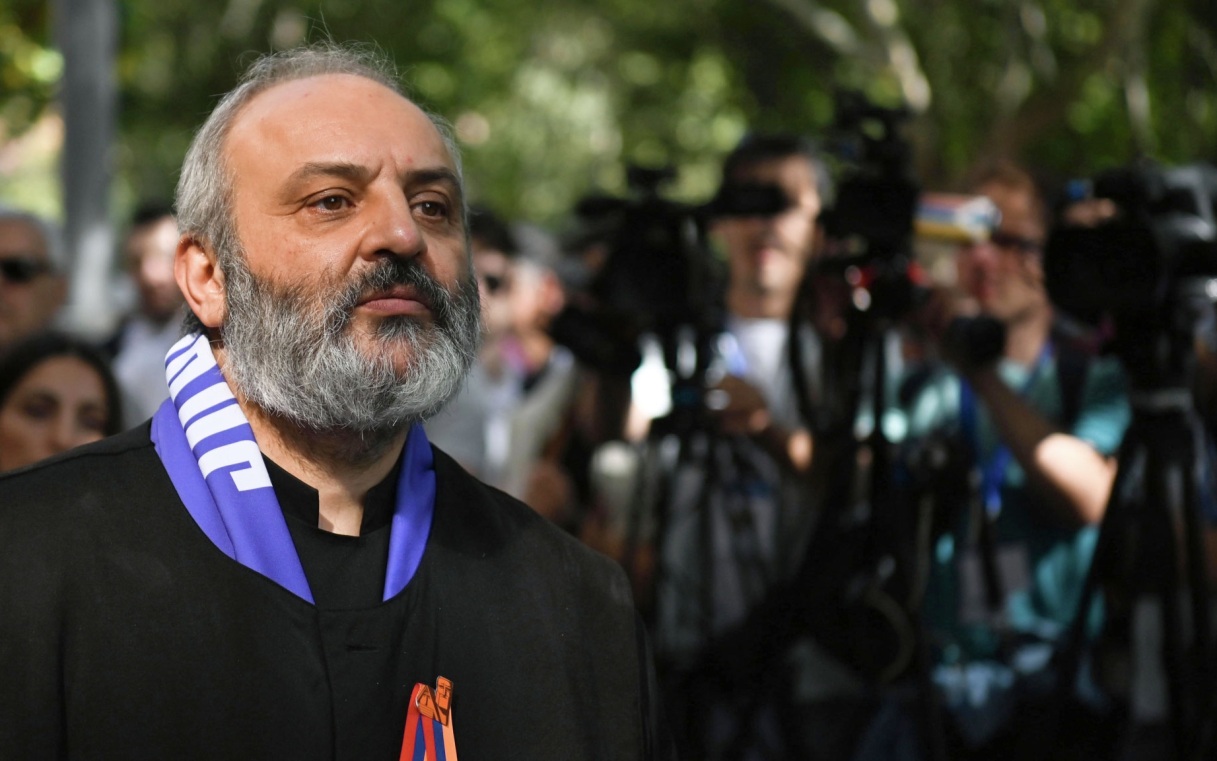 Политический оппонент Пашиняна призвал граждан Армении проголосовать на выборах