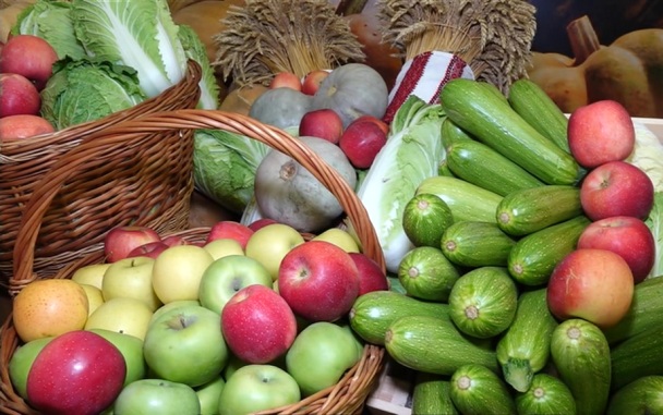 Нутрициолог рассказала, какие подпорченные продукты еще можно спасти