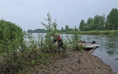 Спасатели продолжили поиски утонувшего 1 мая мальчика в Красноярском крае