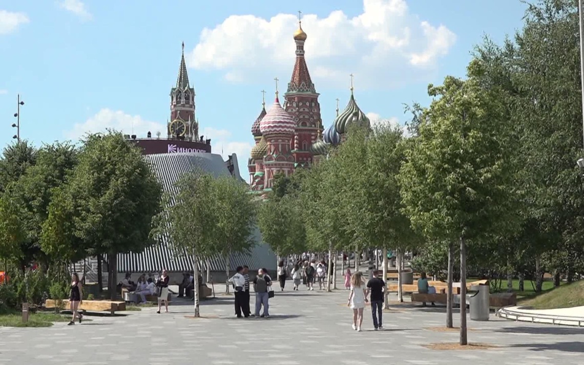Грозовой дождь и зной ожидаются в Москве на День России