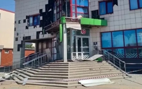 Дрон ВСУ ударил по магазину под Белгородом, двое детей и трое взрослых ранены