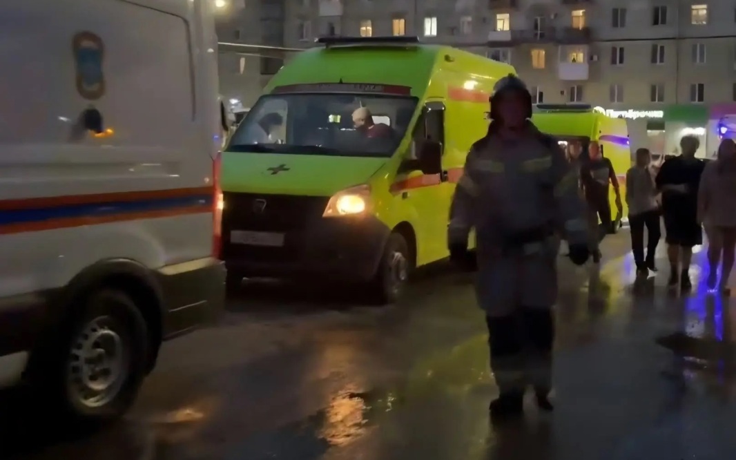 Открытое горение ликвидировано в пятиэтажке в Самаре