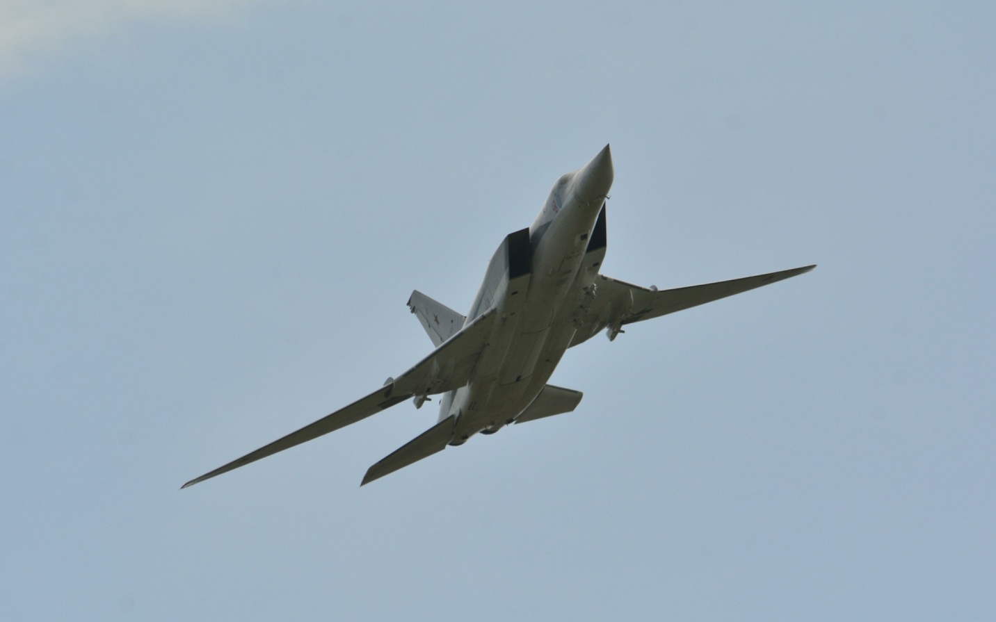 Минобороны РФ подтвердило отсутствие жертв при крушении Ту-22М3 в Приангарье