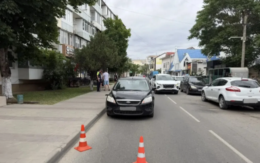 В Крыму иномарка сбила малолетнего ребенка, начата проверка