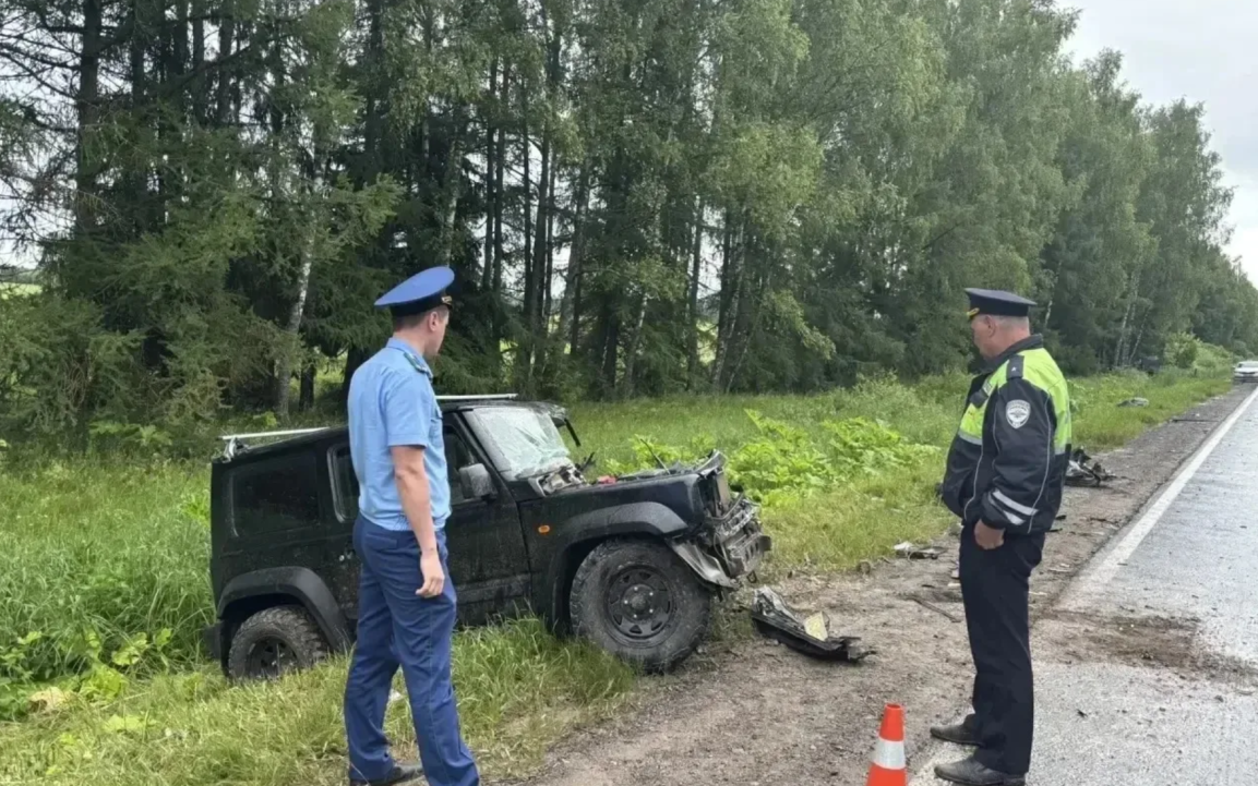 Человек погиб при столкновении автомобилей на трассе в Калужской области