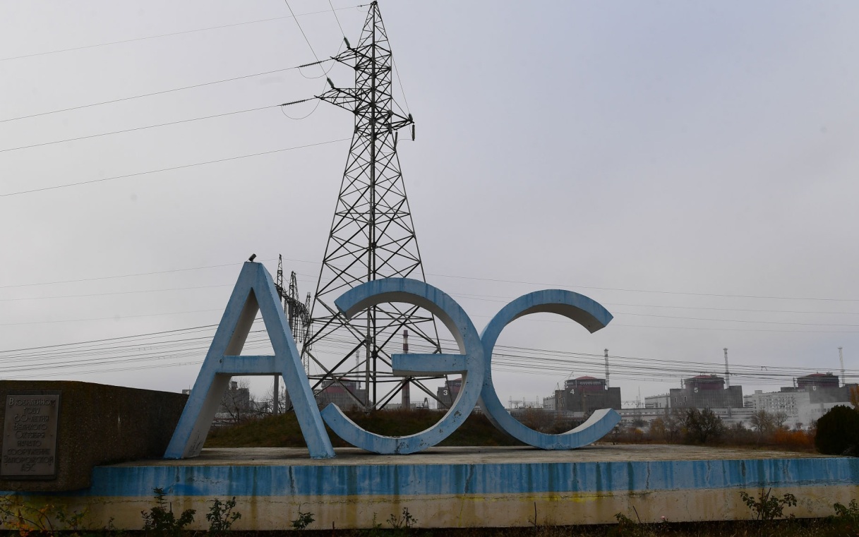 Беспилотники всю ночь атаковали Запорожскую АЭС