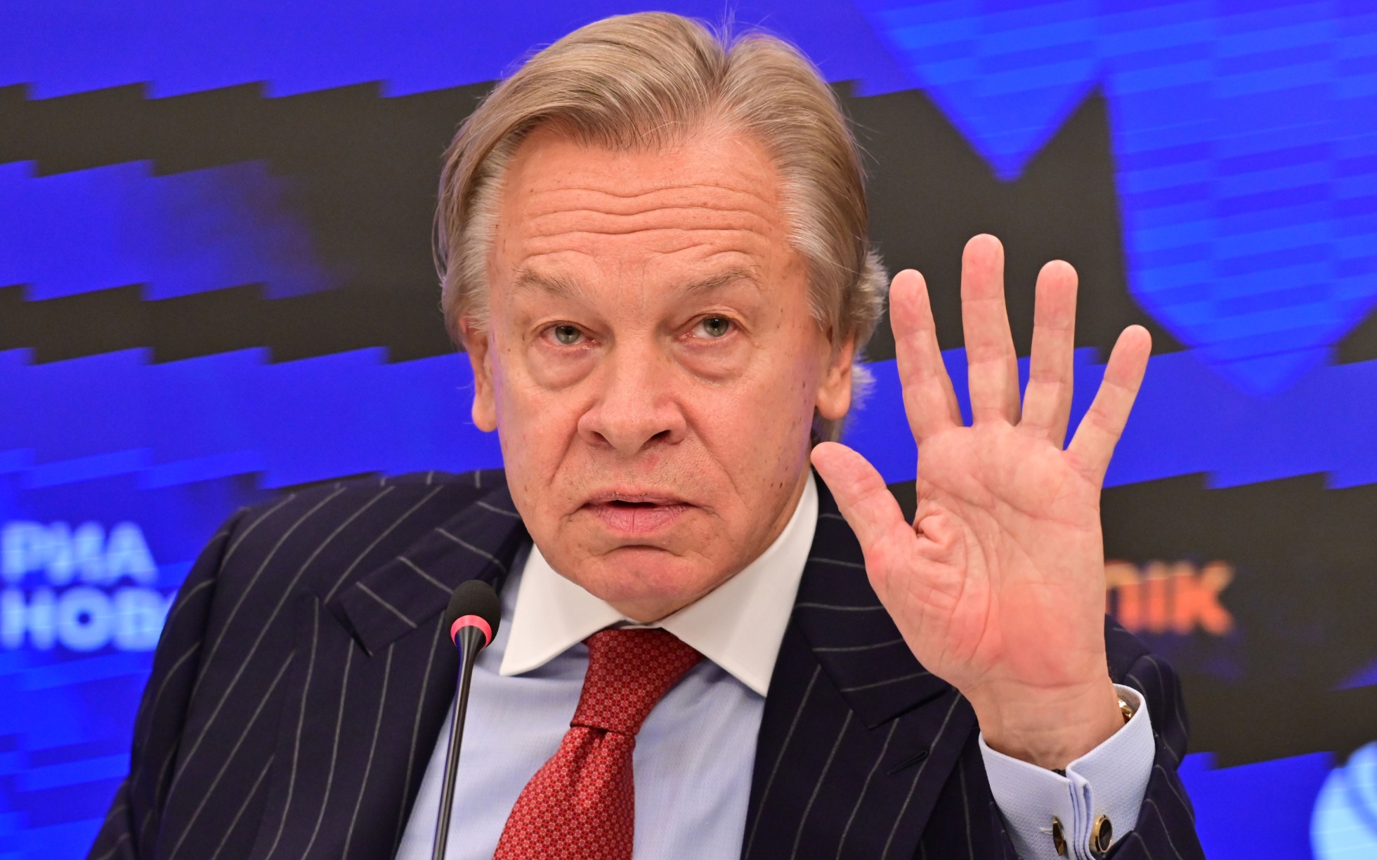 Пушков: Запад находится на грани прямой войны с Россией
