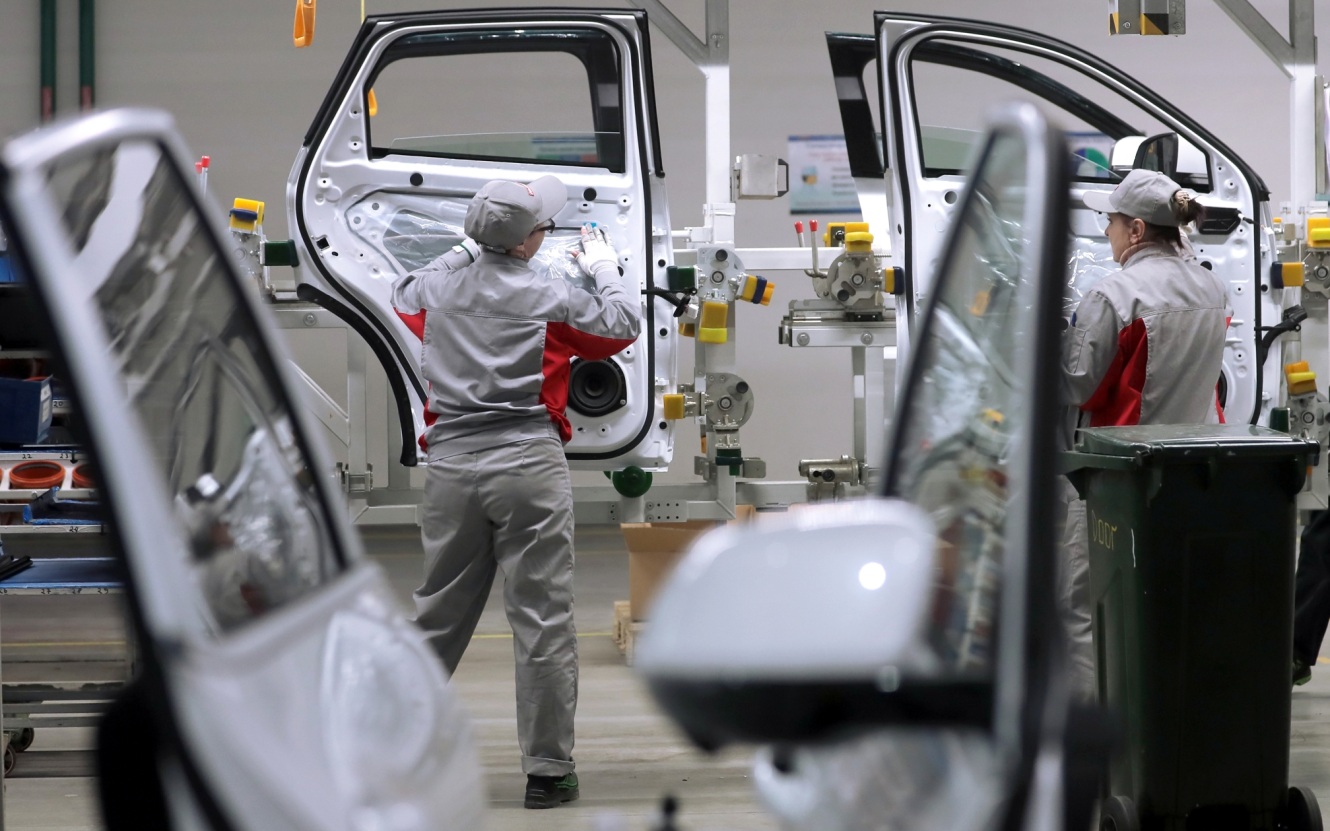 Российские ведомства изучат риски эксплуатации праворульных автомобилей