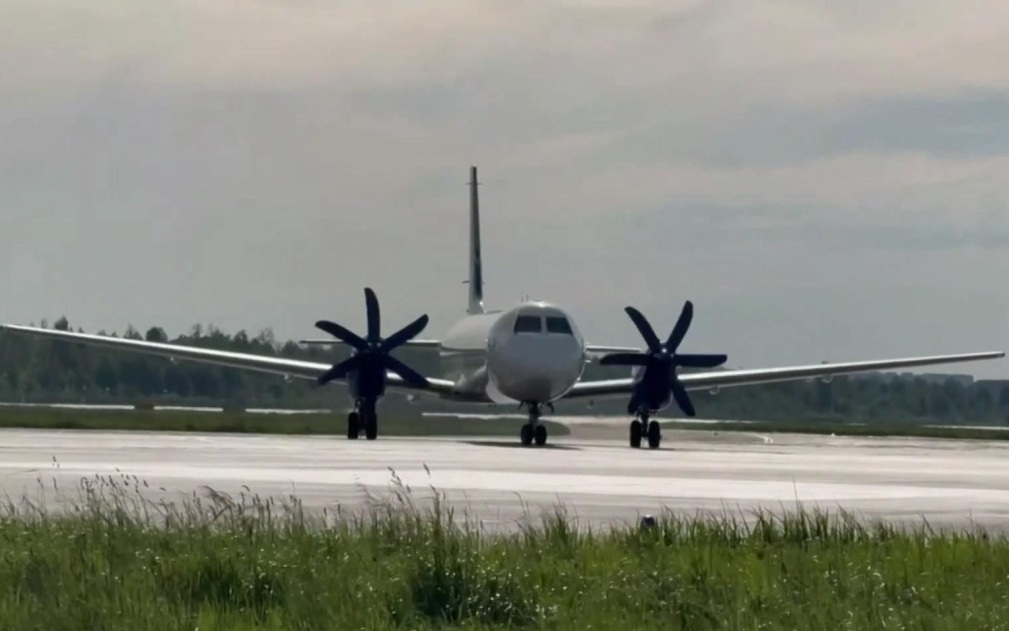 Шеф-пилот раскрыл, чем уникальны самолеты Ил-114-300